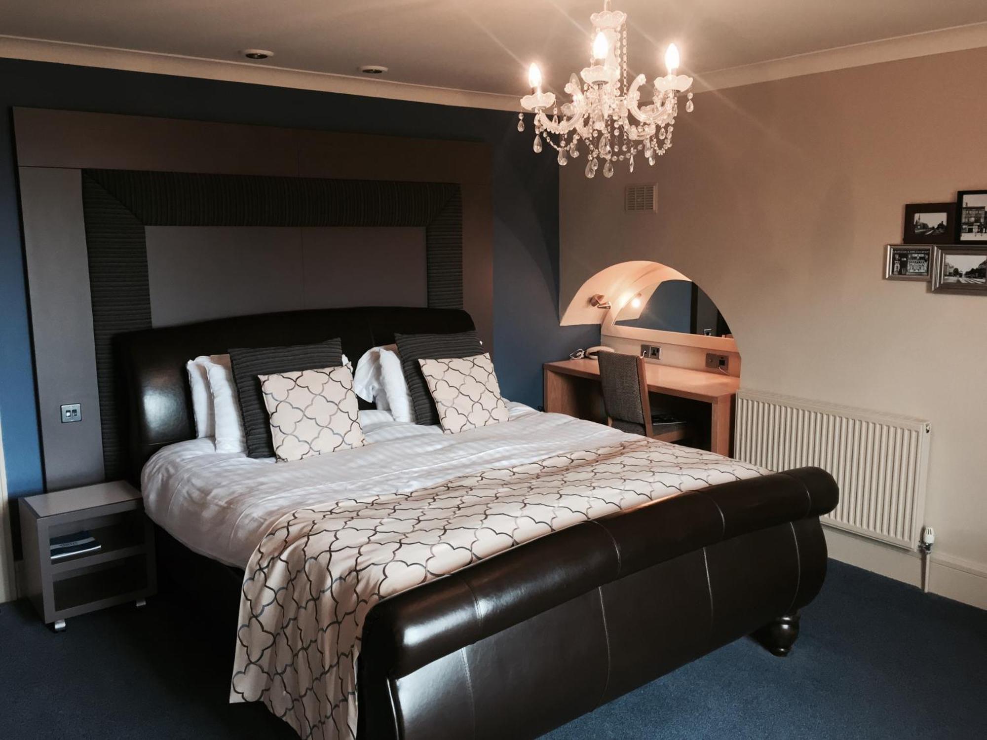 Regent Hotel Doncaster Room photo